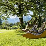 - Boutique & Design Und Apartements