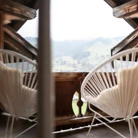 - Boutique & Design Und Apartements Hotell Lenk