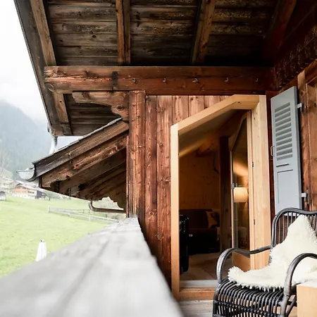 - Boutique & Design Und Apartements Hotell Lenk