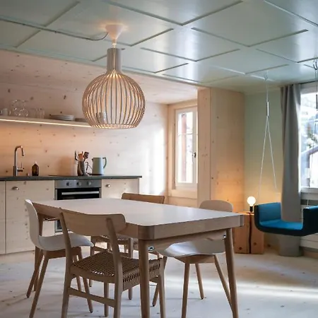 - Boutique & Design Und Apartements Lenk