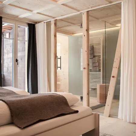 - Boutique & Design Und Apartements 호텔 렌크