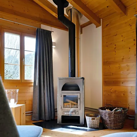 ホテル Lenk Lodge - Boutique Design Hotel & Apartments