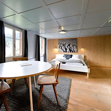 ホテル Lenk Lodge - Boutique Design Hotel & Apartments レンク