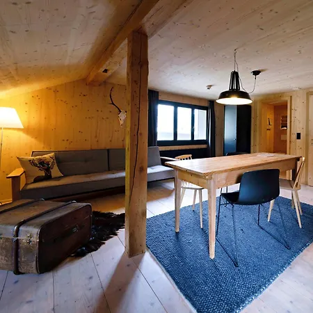 Lenk Lodge - Boutique Design Hotel & Apartments レンク