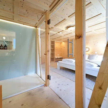 Lenk Lodge - Boutique Design Hotel & Apartments 3* レンク