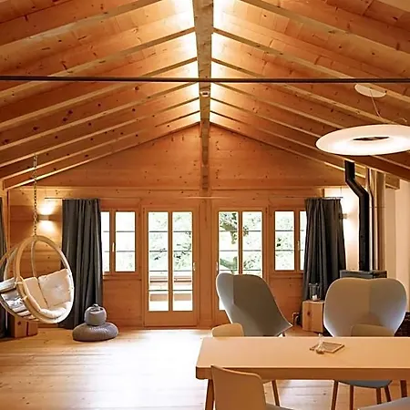 ホテル Lenk Lodge - Boutique Design Hotel & Apartments 3*