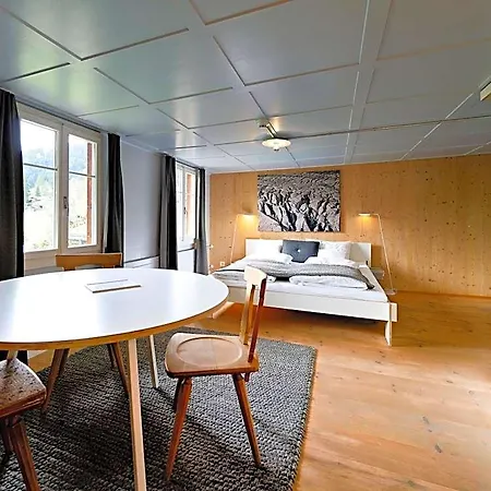 ホテル Lenk Lodge - Boutique Design Hotel & Apartments