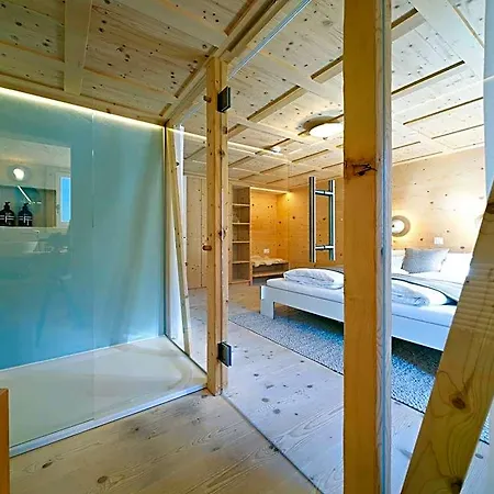 ホテル Lenk Lodge - Boutique Design Hotel & Apartments