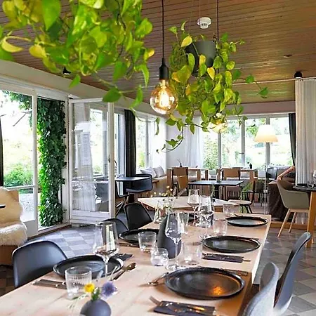 ホテル Lenk Lodge - Boutique Design Hotel & Apartments 3*