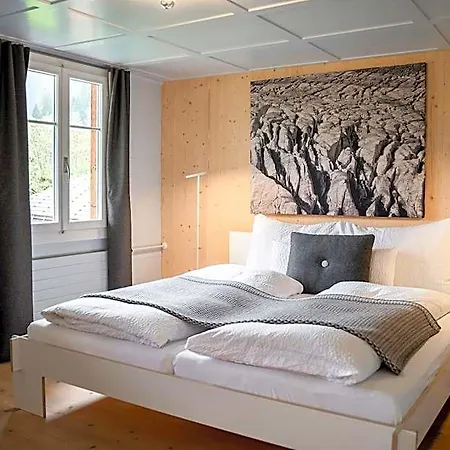 ホテル Lenk Lodge - Boutique Design Hotel & Apartments