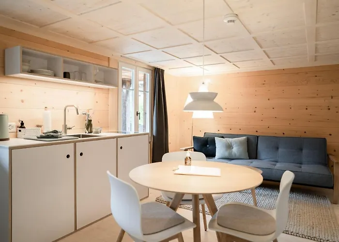- Boutique & Design Und Apartements מלון 3*